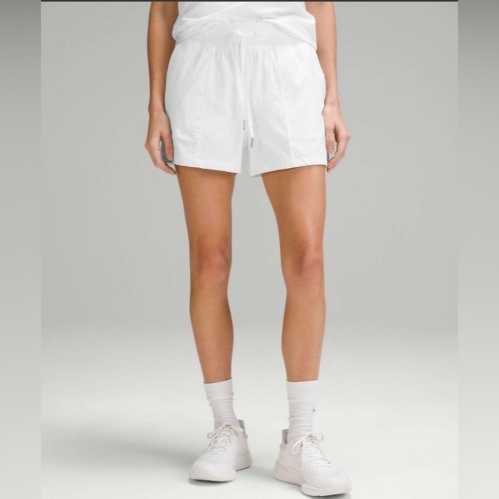 Lululemon Dance Studio High Rise 3.5” Shorts